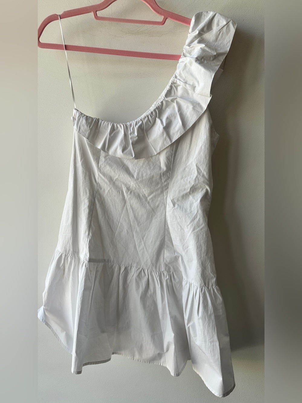 ASTR The Label, White One Shoulder Ruffle Mini Dress M P2P 17” | 321